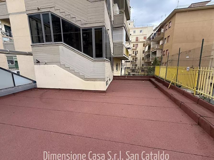 Immagine 10 di Locale commerciale in affitto  in via Calabria a Caltanissetta