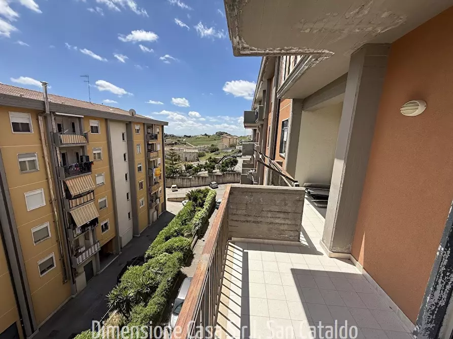 Immagine 10 di Appartamento in vendita  in via cristoforo colombo 12 a San Cataldo