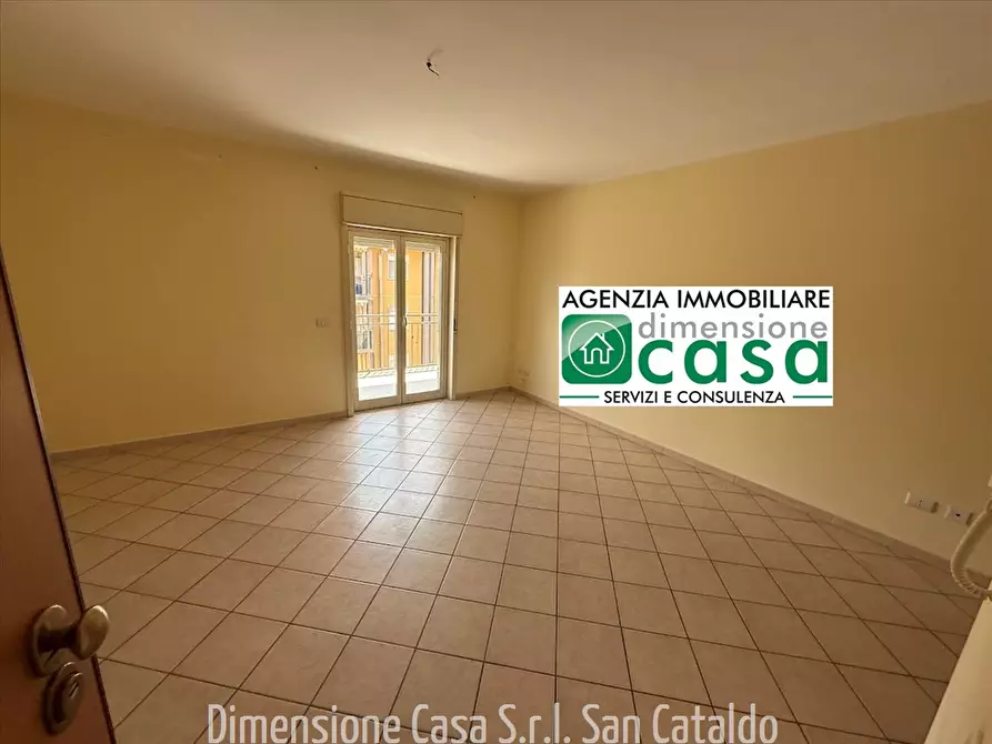 Immagine 1 di Appartamento in vendita  in via cristoforo colombo 12 a San Cataldo