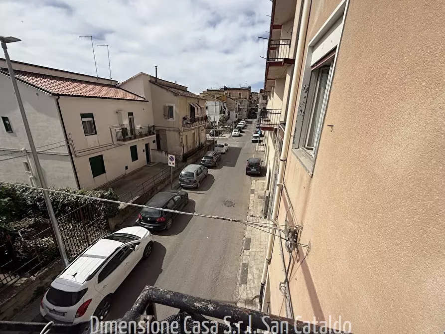 Immagine 8 di Appartamento in vendita  in Piazza Risorgimento, 9 a San Cataldo