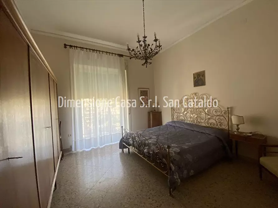 Immagine 9 di Appartamento in affitto  in Via Ugo Foscolo 3 a Caltanissetta