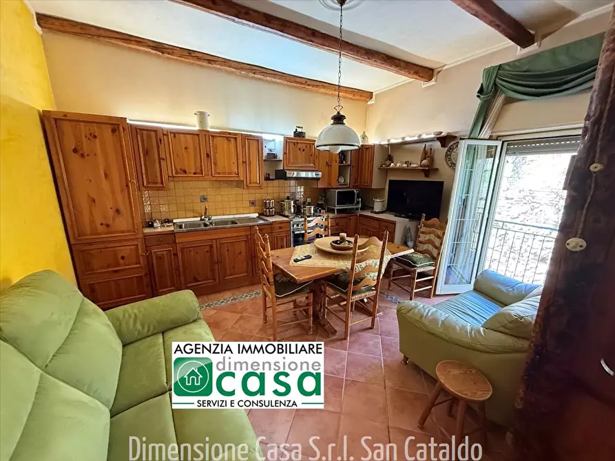 Immagine 1 di Casa indipendente in vendita  in via salesiani 6 a San Cataldo