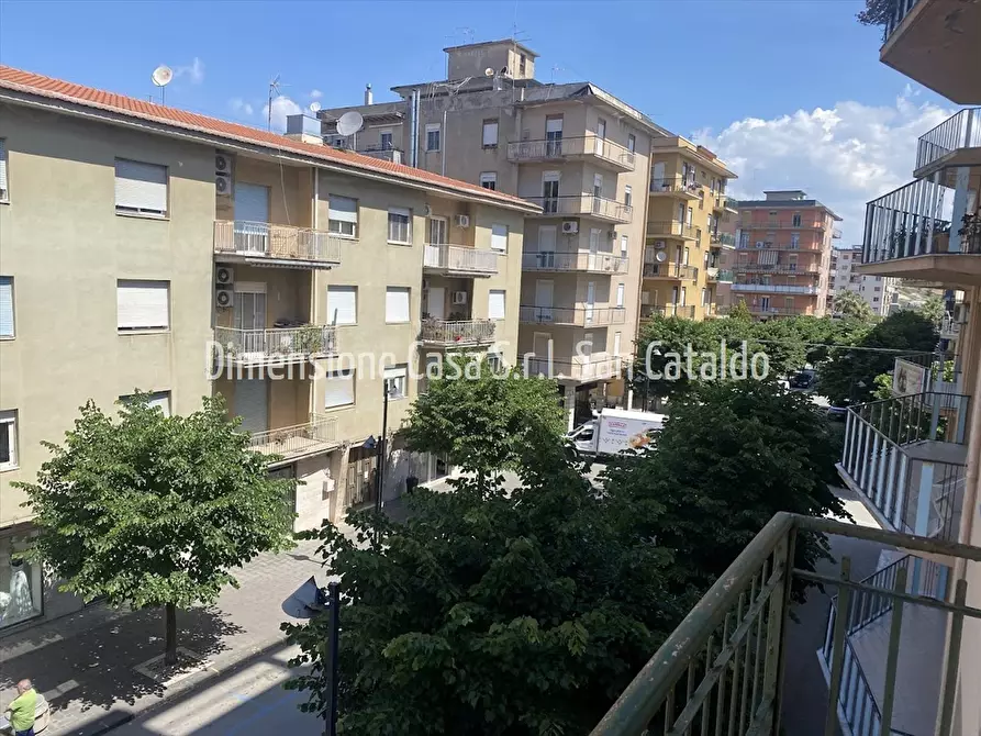 Immagine 8 di Casa indipendente in vendita  in Corso Sicilia, 88 a San Cataldo