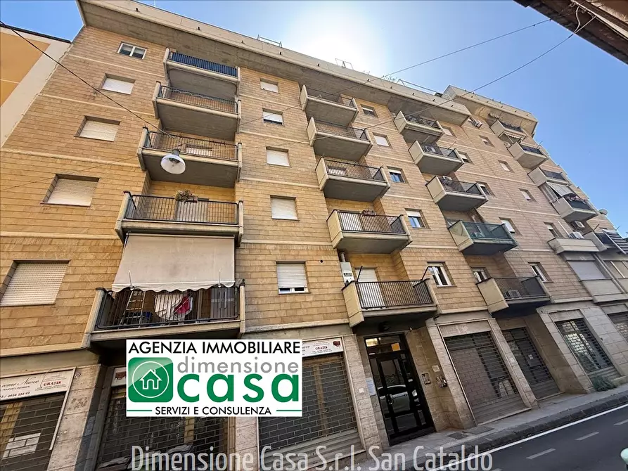 Immagine 1 di Appartamento in vendita  in Via Elena, 76 a Caltanissetta