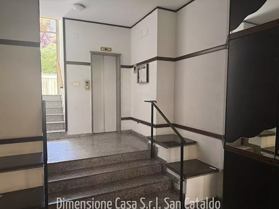 Immagine 2 di Appartamento in vendita  in Via Elena, 76 a Caltanissetta
