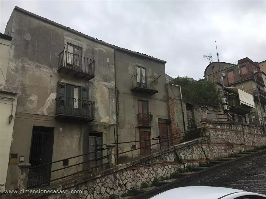 Immagine 2 di Casa indipendente in vendita  in Via Camillo Benso Conte di Cavour, 33 a San Cataldo