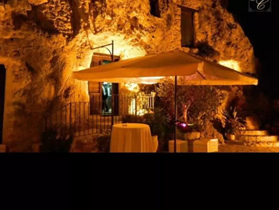 Immagine 4 di Locale commerciale in vendita  in Via Carlo Forlanini, 8 a San Cataldo