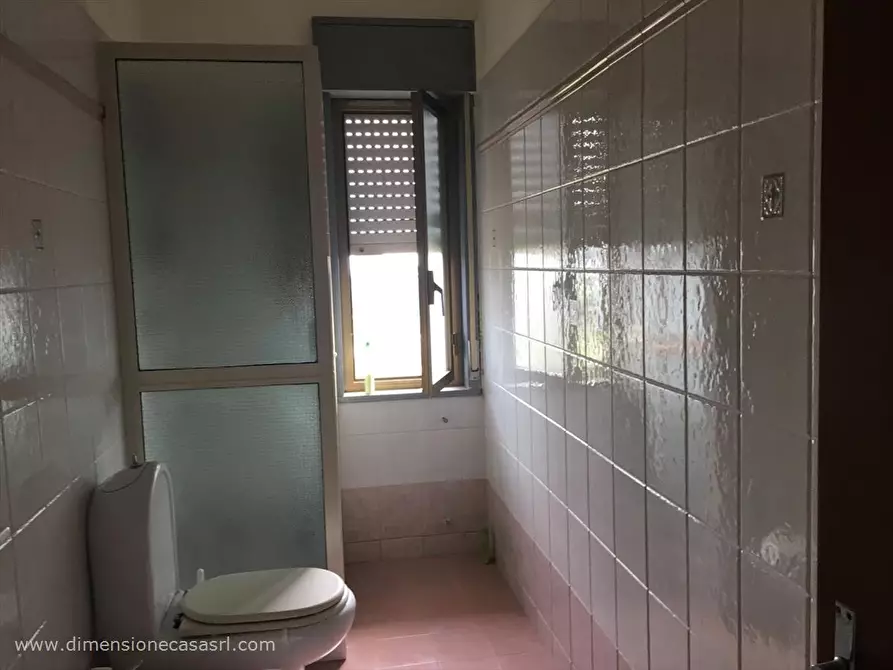 Immagine 7 di Appartamento in vendita  in SS122 a Caltanissetta