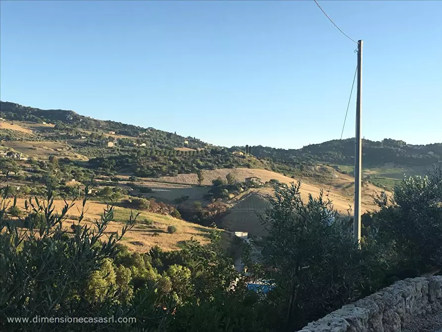 Immagine 3 di Villa in vendita  in Indirizzo non valido. a San Cataldo