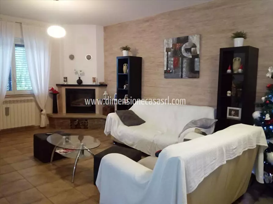 Immagine 5 di Villa in vendita  in Indirizzo non valido. a San Cataldo