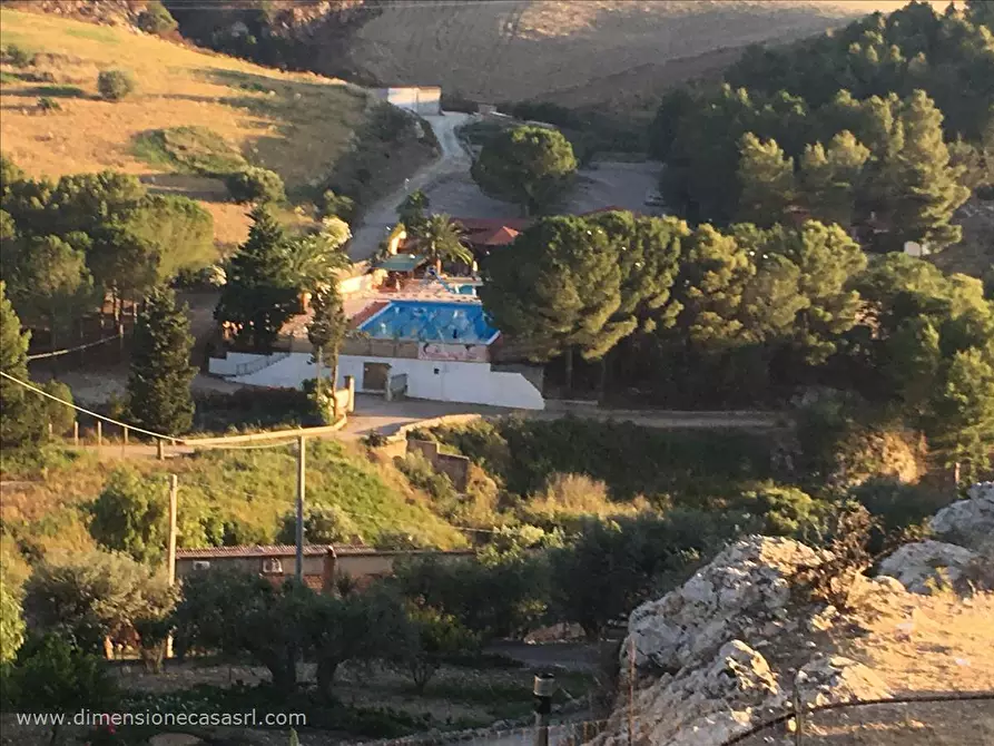 Immagine 9 di Villa in vendita  in Indirizzo non valido. a San Cataldo