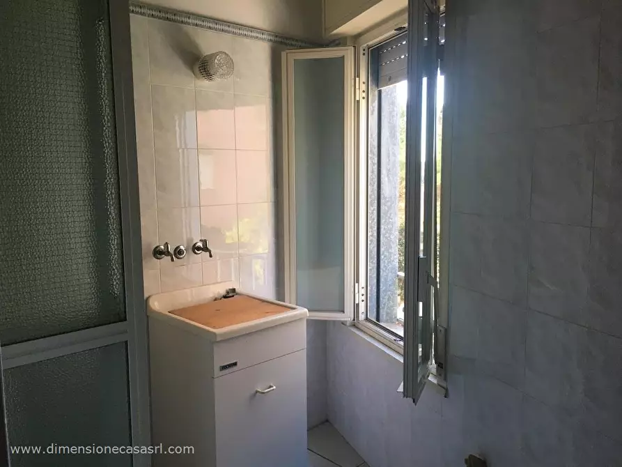 Immagine 10 di Appartamento in vendita  in Viale Italia, 3 a San Cataldo