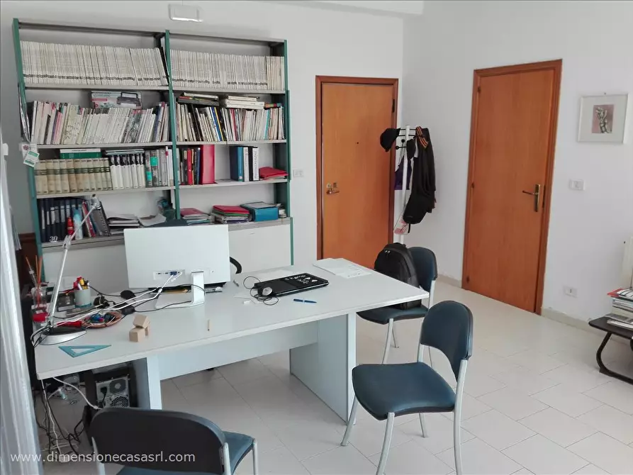 Immagine 4 di Magazzino in vendita  in Via Meli, 11/C a San Cataldo