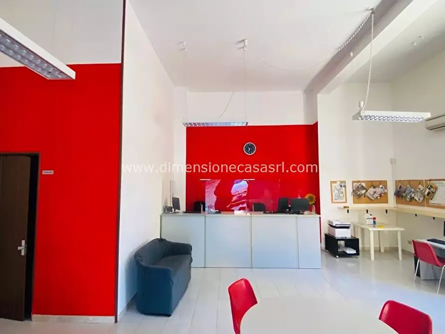 Immagine 5 di Locale commerciale in vendita  in Via degli Orti, 72 a Caltanissetta