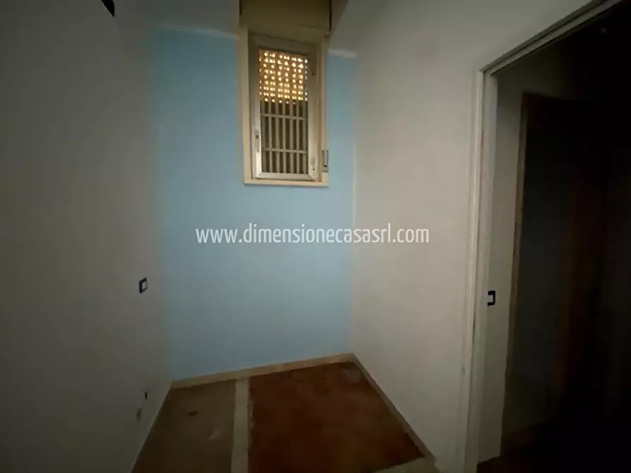 Immagine 4 di Locale commerciale in affitto  in Viale dei Platani, 19 a San Cataldo