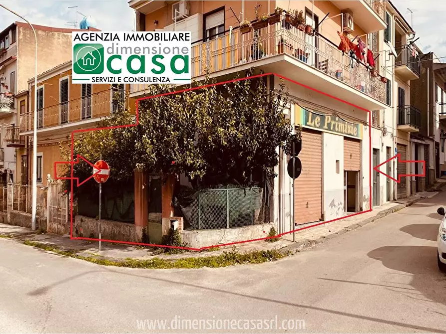 Immagine 1 di Locale commerciale in vendita  in Via Giacomo Puccini, 14 a San Cataldo