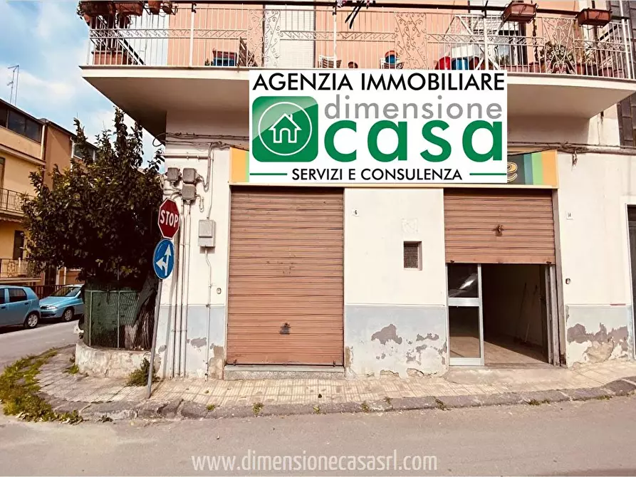 Immagine 1 di Locale commerciale in affitto  in Via Giacomo Puccini, 14-16 a San Cataldo
