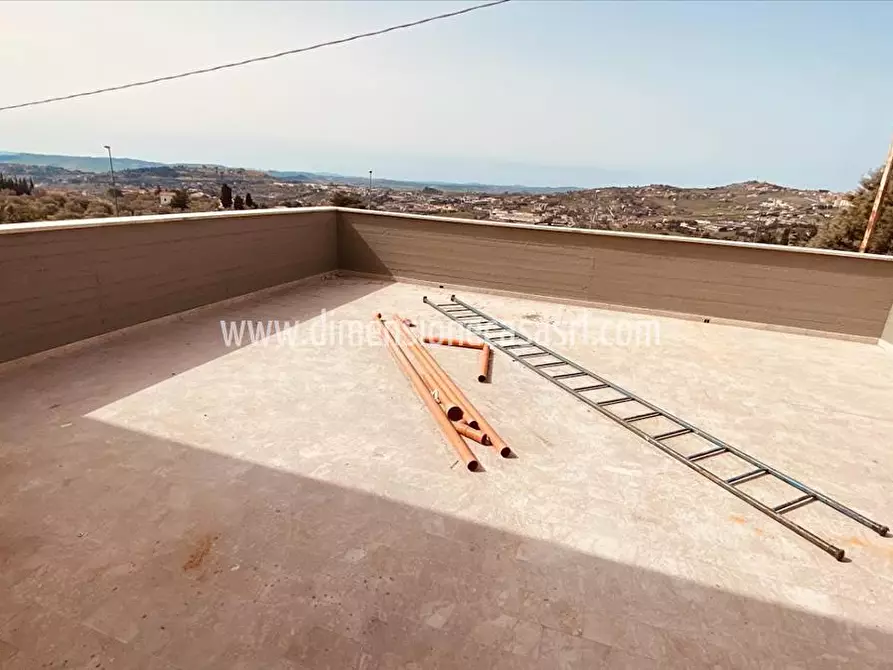 Immagine 9 di Locale commerciale in affitto  in via Due Fontane a Caltanissetta