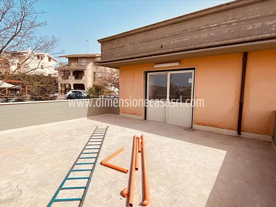 Immagine 8 di Locale commerciale in affitto  in via Due Fontane a Caltanissetta