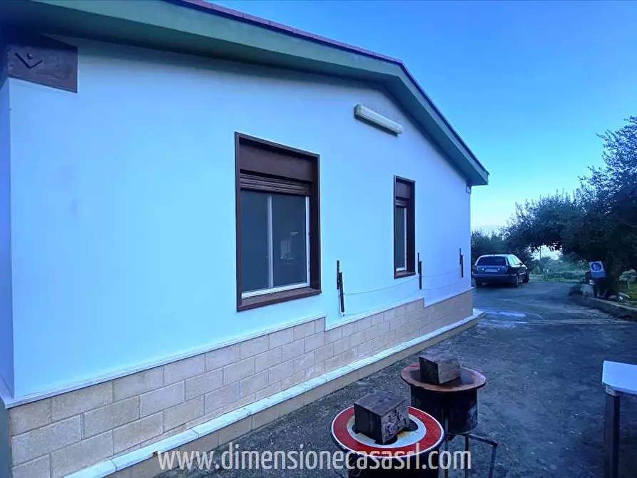 Immagine 4 di Villa in vendita  in Indirizzo non valido. a San Cataldo