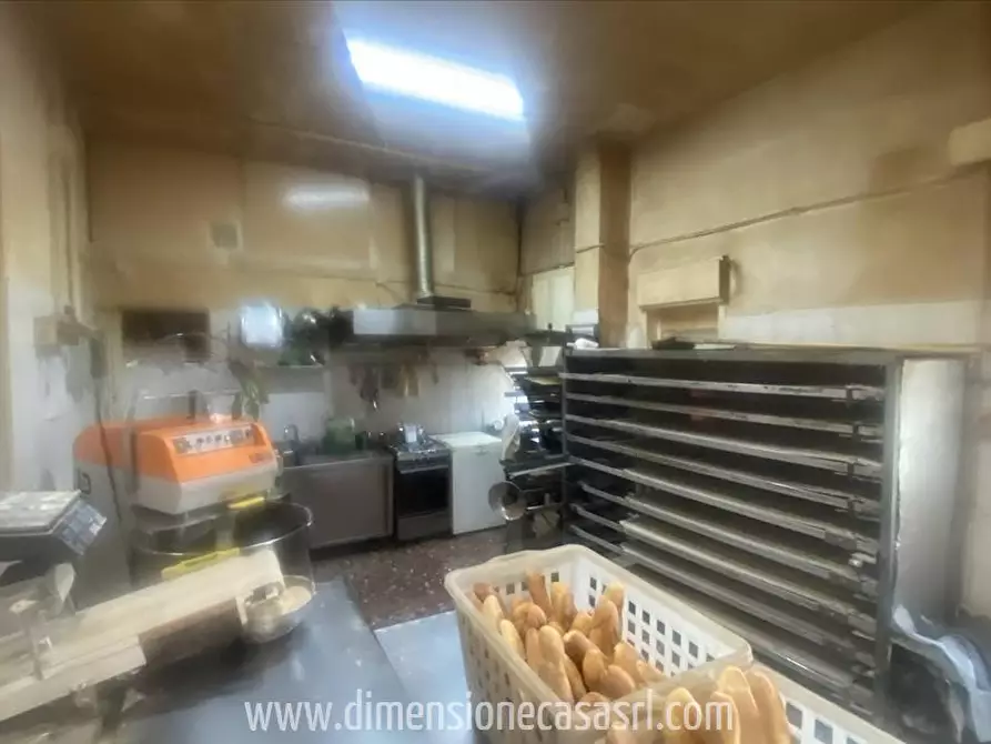 Immagine 3 di Locale commerciale in vendita  in Via Niscemi, 245 a Caltanissetta