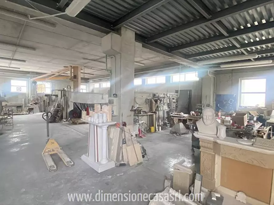 Immagine 8 di Capannone industriale in vendita  in SP6, 34 a San Cataldo