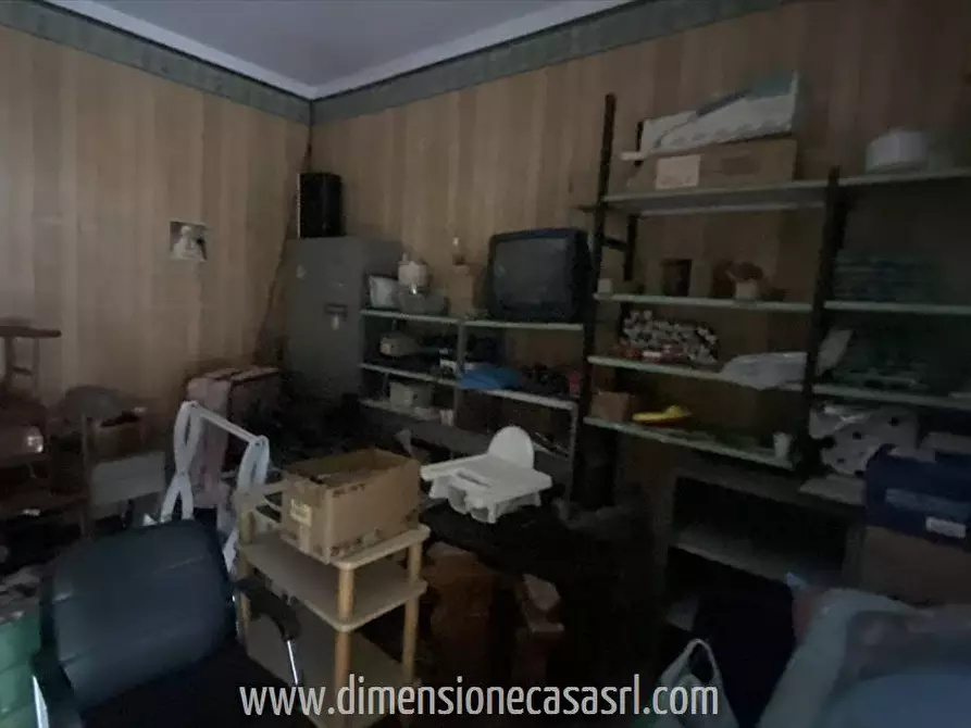 Immagine 2 di Locale commerciale in vendita  in Corso Vittorio Emanuele, 163 a San Cataldo