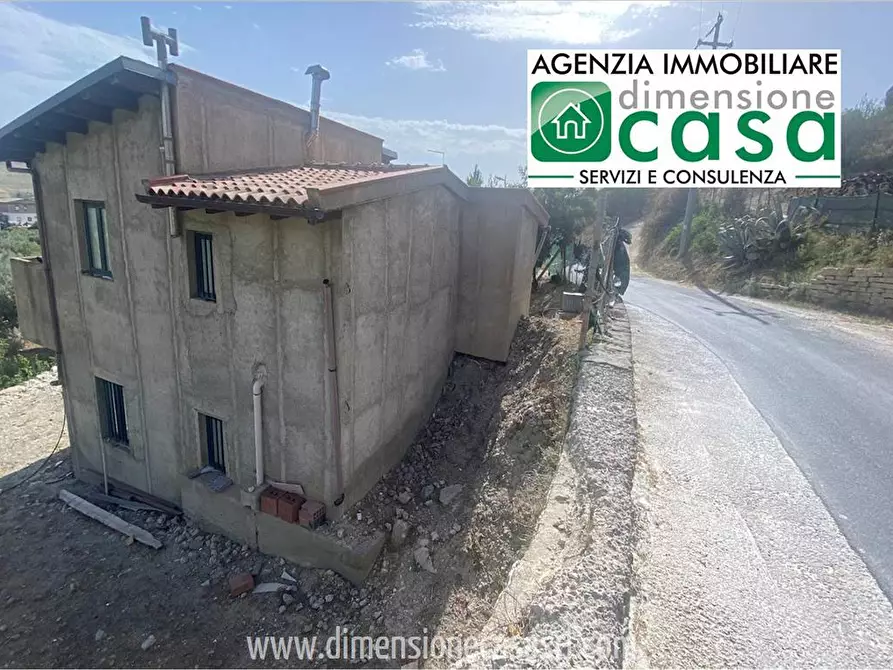 Immagine 1 di Villa in vendita  in SP149 a San Cataldo