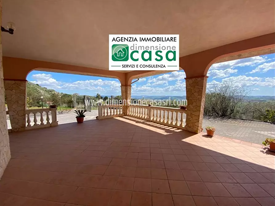 Immagine 4 di Villa in vendita  in Contrada Favarella SNC a Caltanissetta