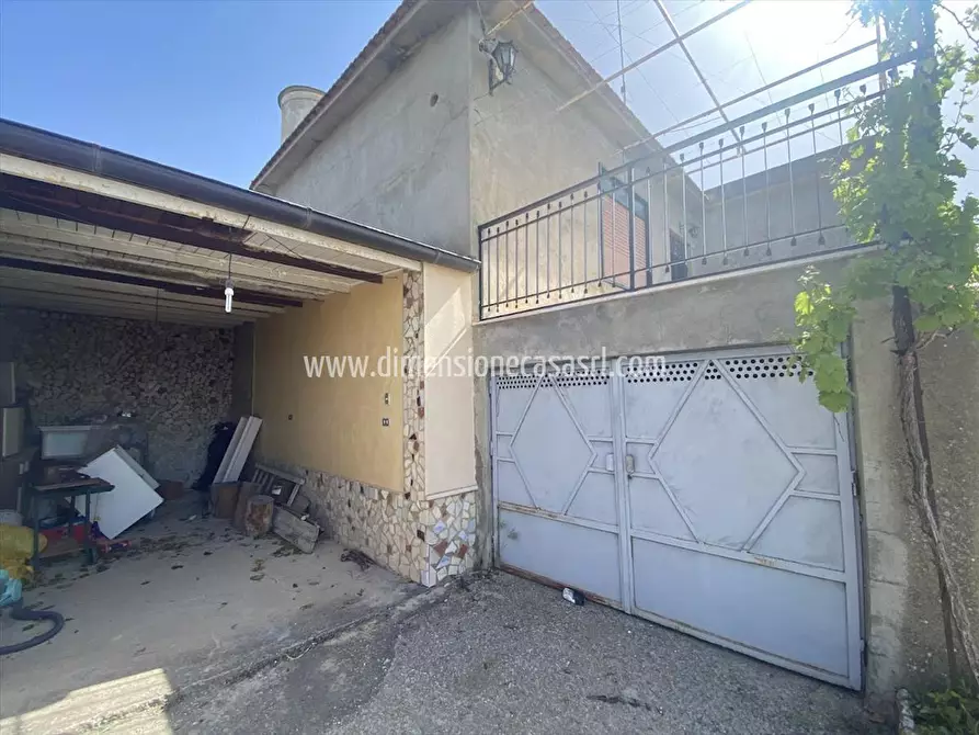 Immagine 10 di Villa in vendita  in Contrada La Pietra SNC a Caltanissetta