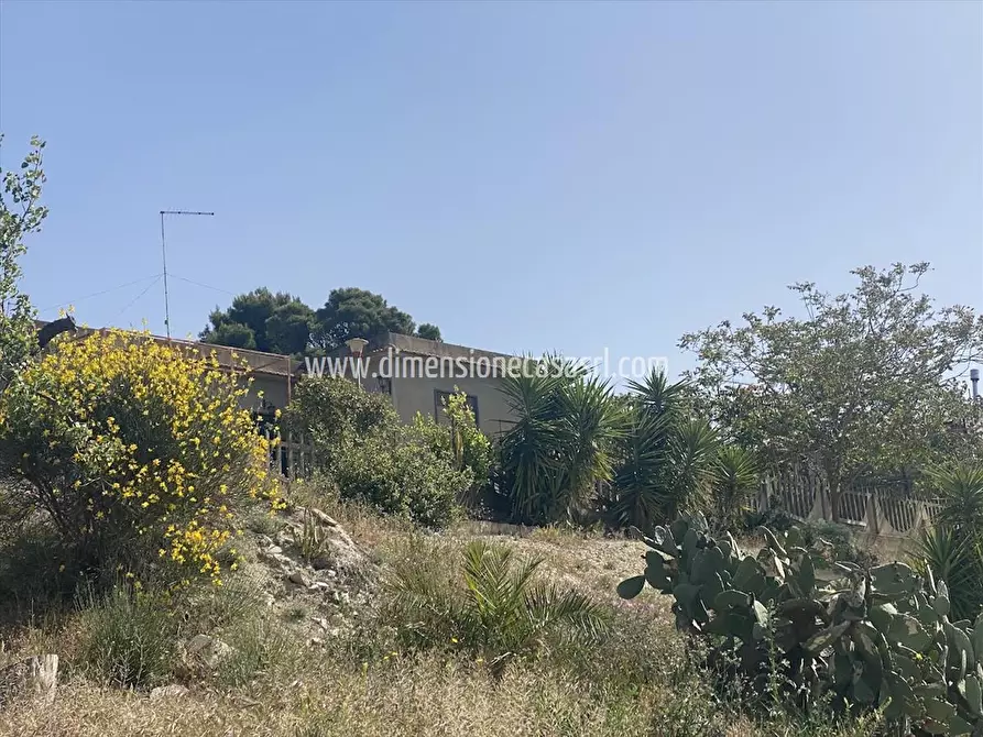 Immagine 8 di Villa in vendita  in Contrada La Pietra SNC a Caltanissetta