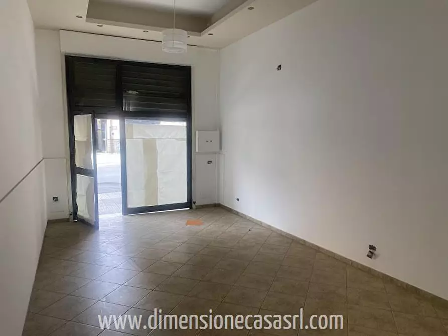Immagine 2 di Locale commerciale in affitto  in via Babaurra , 29 a San Cataldo