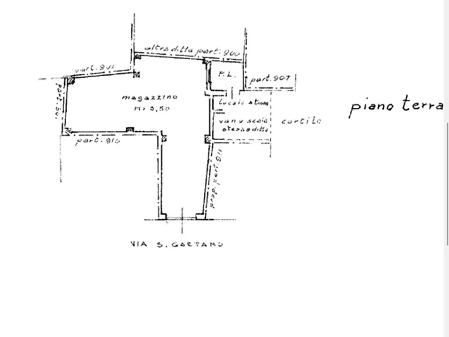 Immagine 11 di Casa indipendente in vendita  in Via S. Gaetano, 19 a San Cataldo