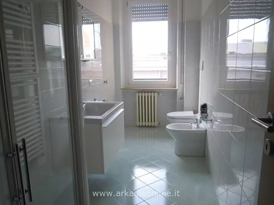 Immagine 4 di Appartamento in vendita  in Via Umberto Locati a Piacenza