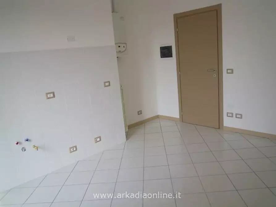 Immagine 3 di Appartamento in vendita  in Via Umberto Locati a Piacenza