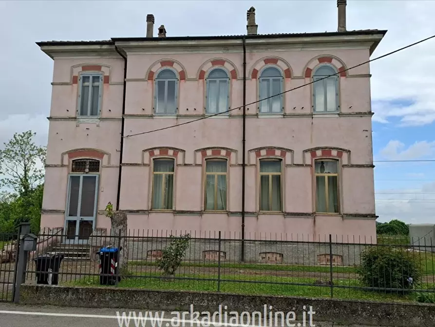 Immagine 1 di Casa indipendente in vendita  a Caorso