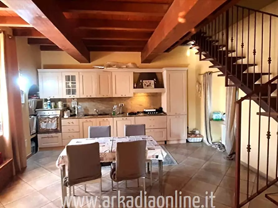 Immagine 1 di Casa bifamiliare in vendita  a Fiorenzuola D'arda