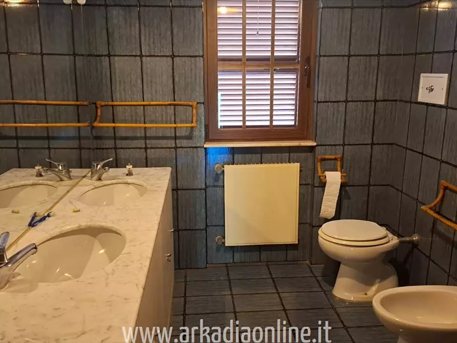 Immagine 10 di Villa in vendita  a Rivergaro