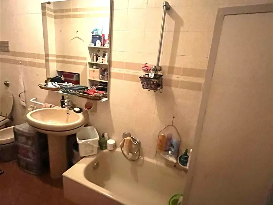 Immagine 2 di Appartamento in vendita  a Piacenza