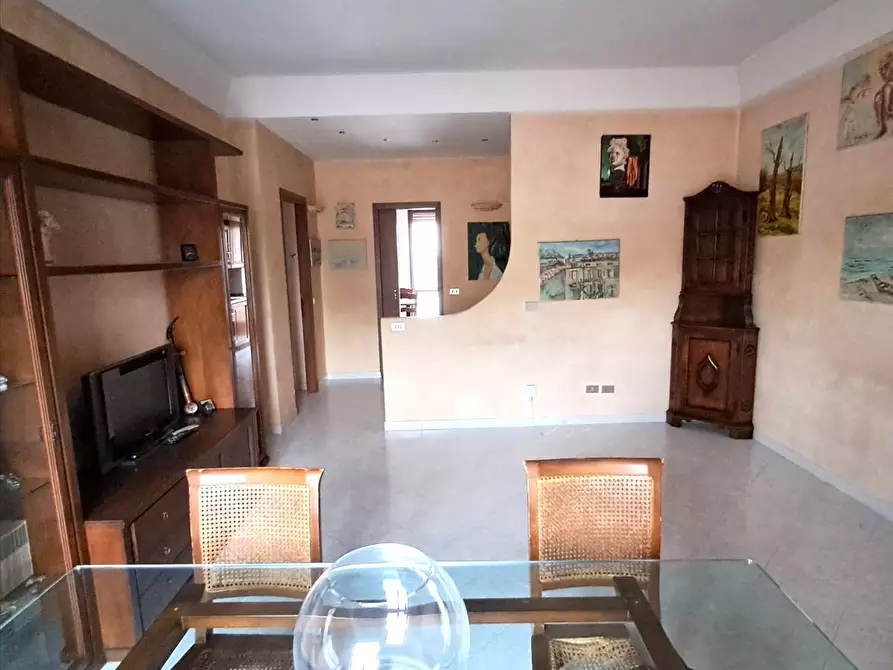 Immagine 3 di Appartamento in vendita  a Piacenza