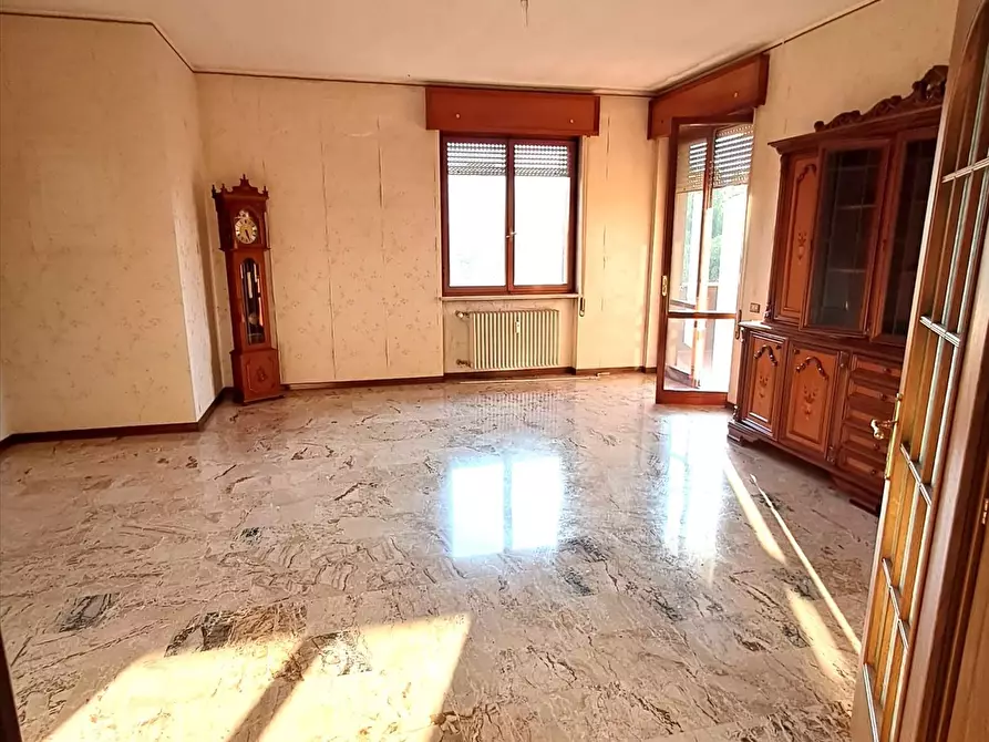 Immagine 2 di Appartamento in vendita  a Piacenza