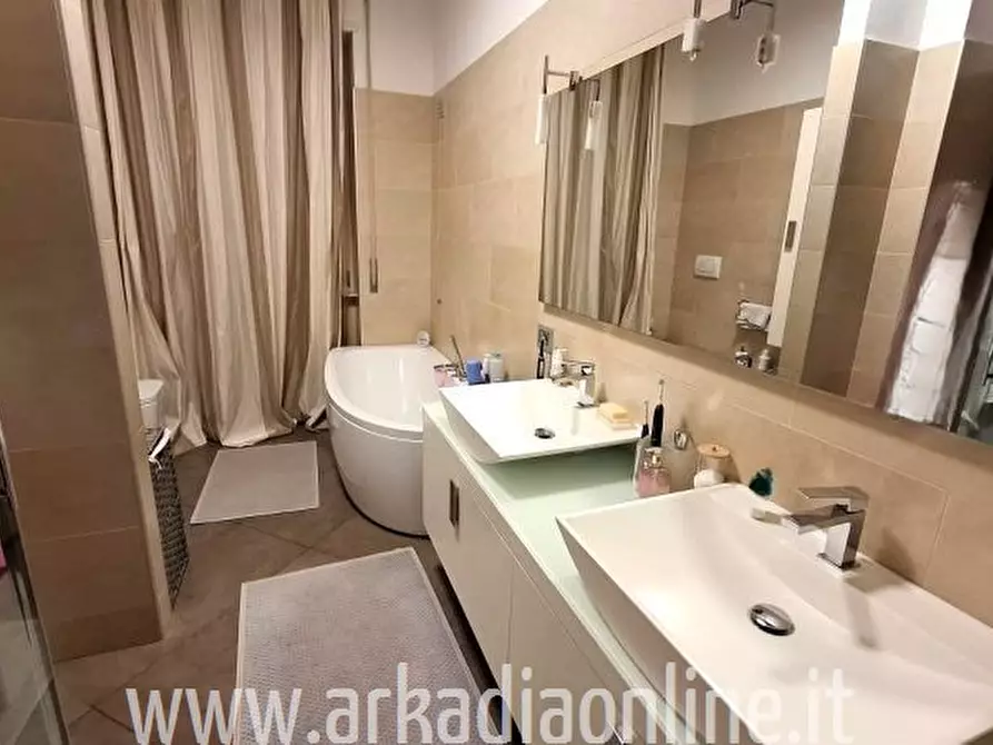 Immagine 5 di Appartamento in vendita  in VIA  MANFREDI N 104 a Piacenza