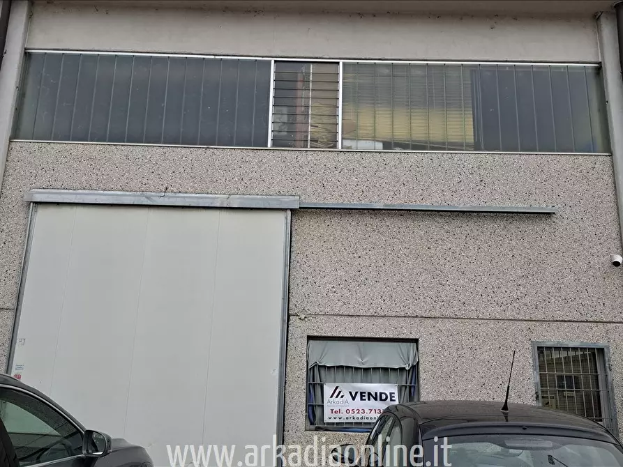 Immagine 4 di Capannone industriale in vendita  a Gragnano Trebbiense