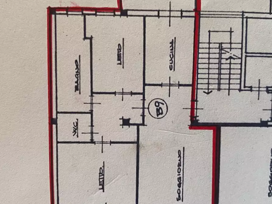 Immagine 11 di Appartamento in vendita  a Piacenza