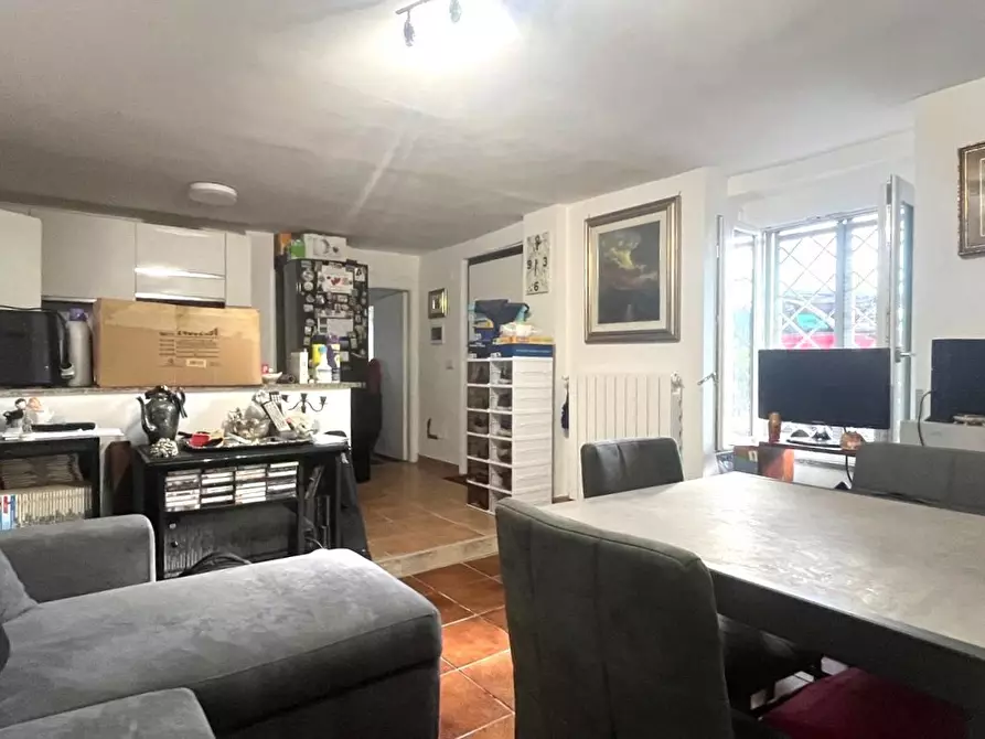 Immagine 3 di Appartamento in vendita  in Via del Risaro, 110/a a Roma