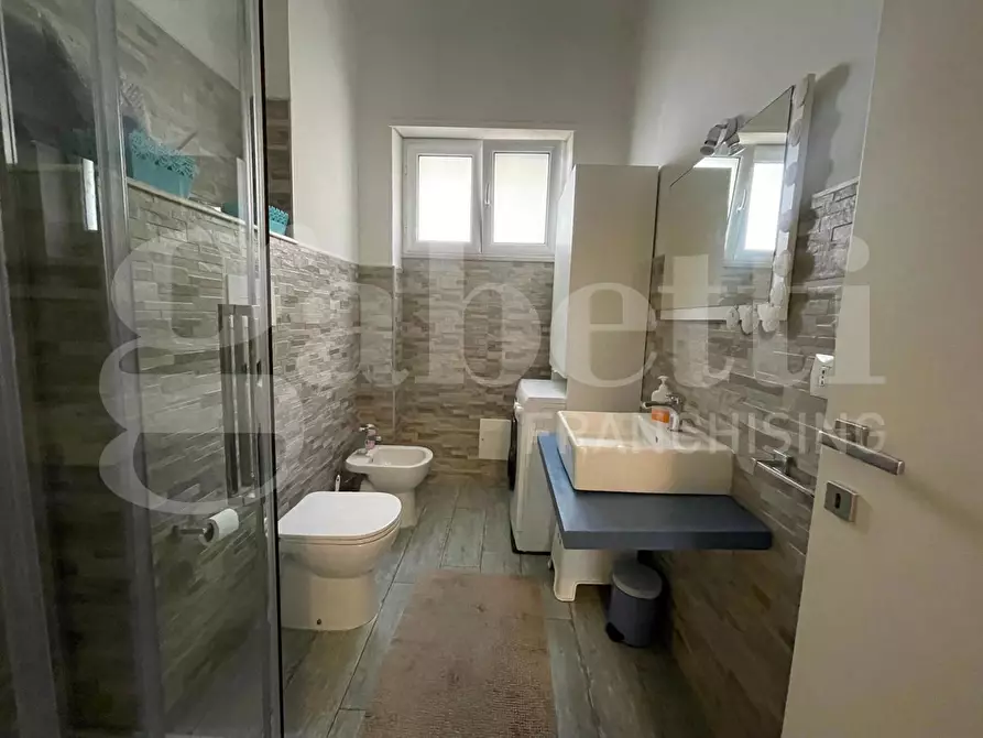 Immagine 13 di Appartamento in vendita  in Via Ancona, 21-23 a Gaeta