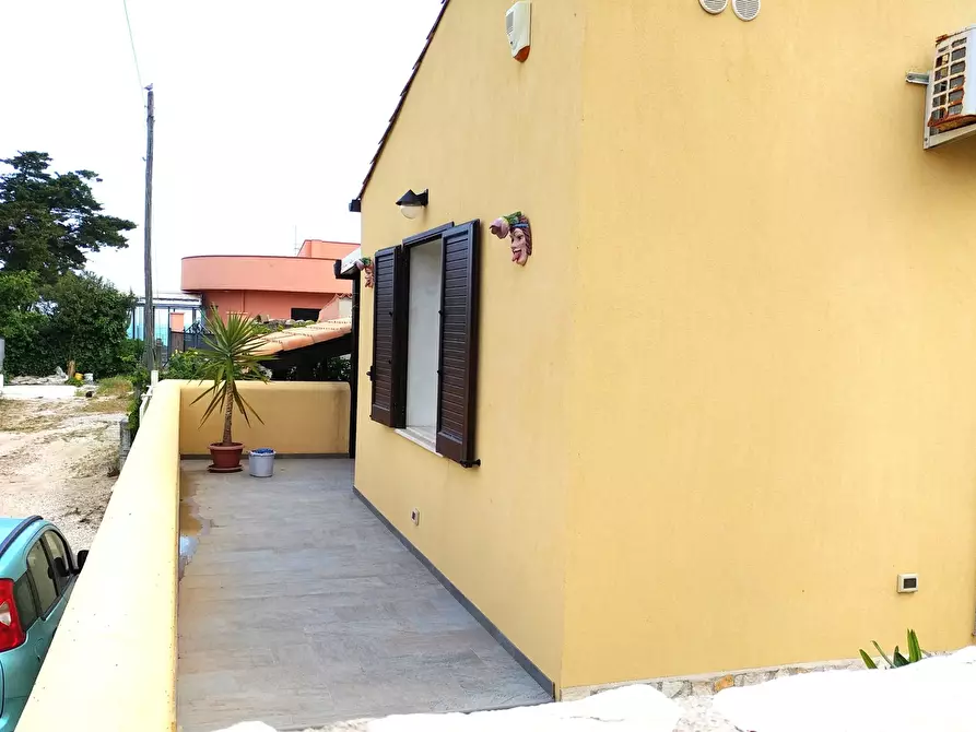 Immagine 11 di Villa in vendita  in Via Sicilia, 3 a Menfi