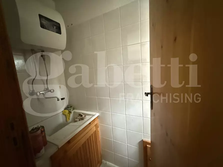 Immagine 8 di Villetta a schiera in vendita  in Via VILLAGGIO CUTURA, 1 a Taverna