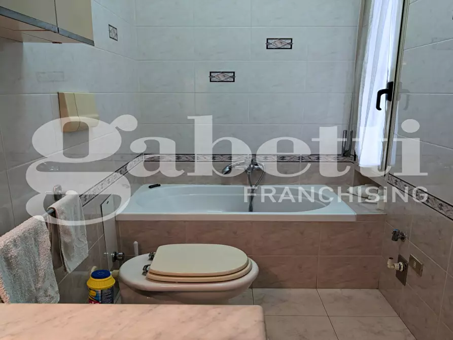 Immagine 16 di Appartamento in vendita  in Via Cesare Oddone a Foggia