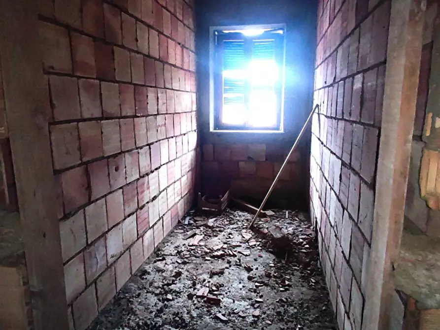 Immagine 24 di Palazzo in vendita  in LocalitÃ  TRE CROCI, SNC a San Vito Sullo Ionio